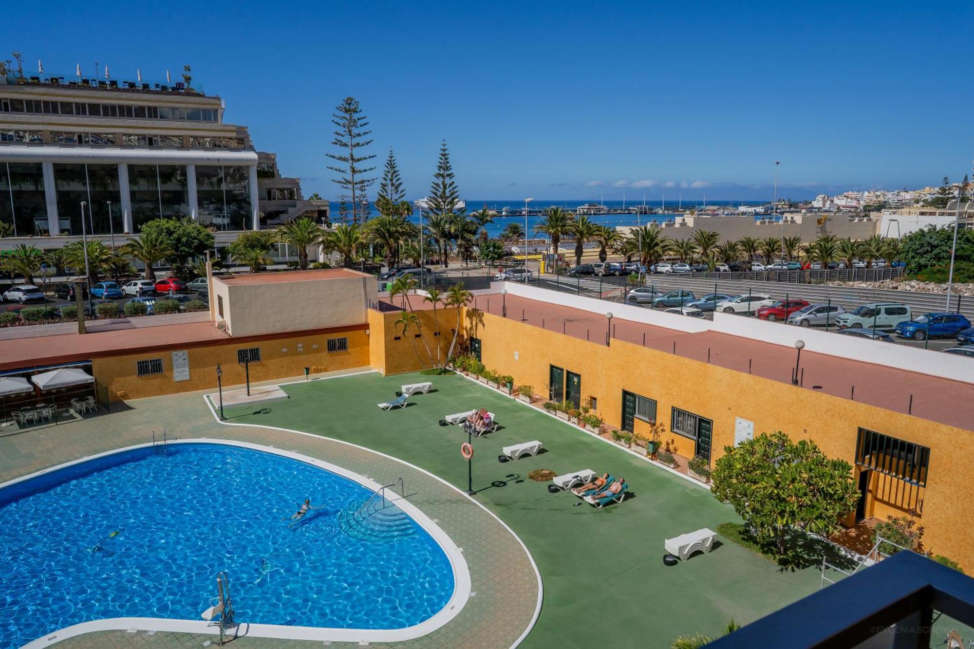 Apartments In Los Cristianos, Tenerife, Canary Islands Лос Кристианос Экстерьер фото